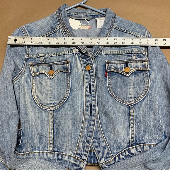 Gap Jean Jacket size: small 6-7 child. - Picture 4 of 4